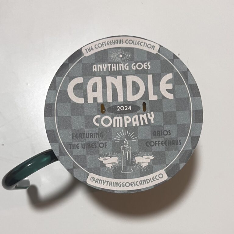Coffeehaus Curve Mug — 9 oz Beeswax Candle